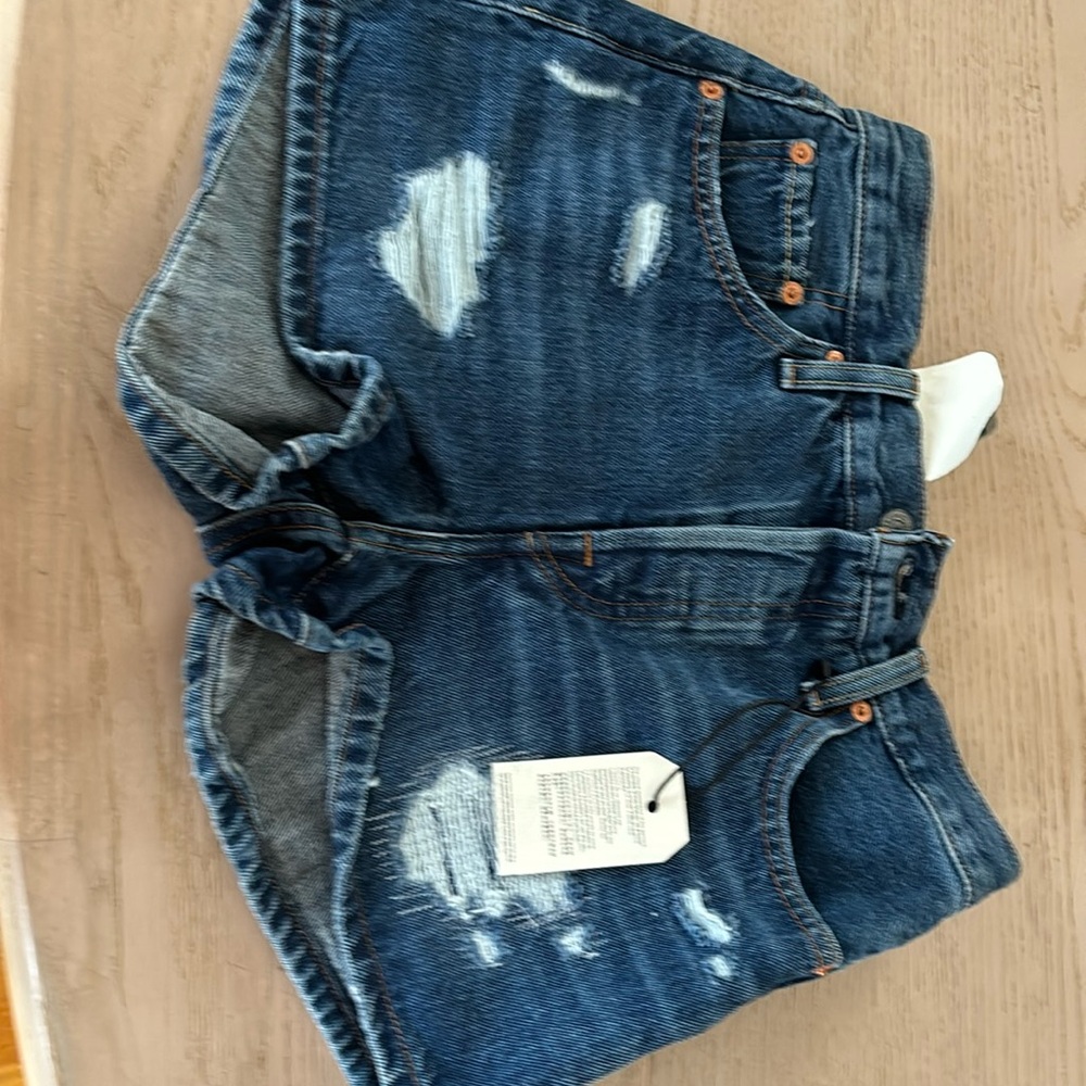 Levi’s size 24 Shorts premium Brand New